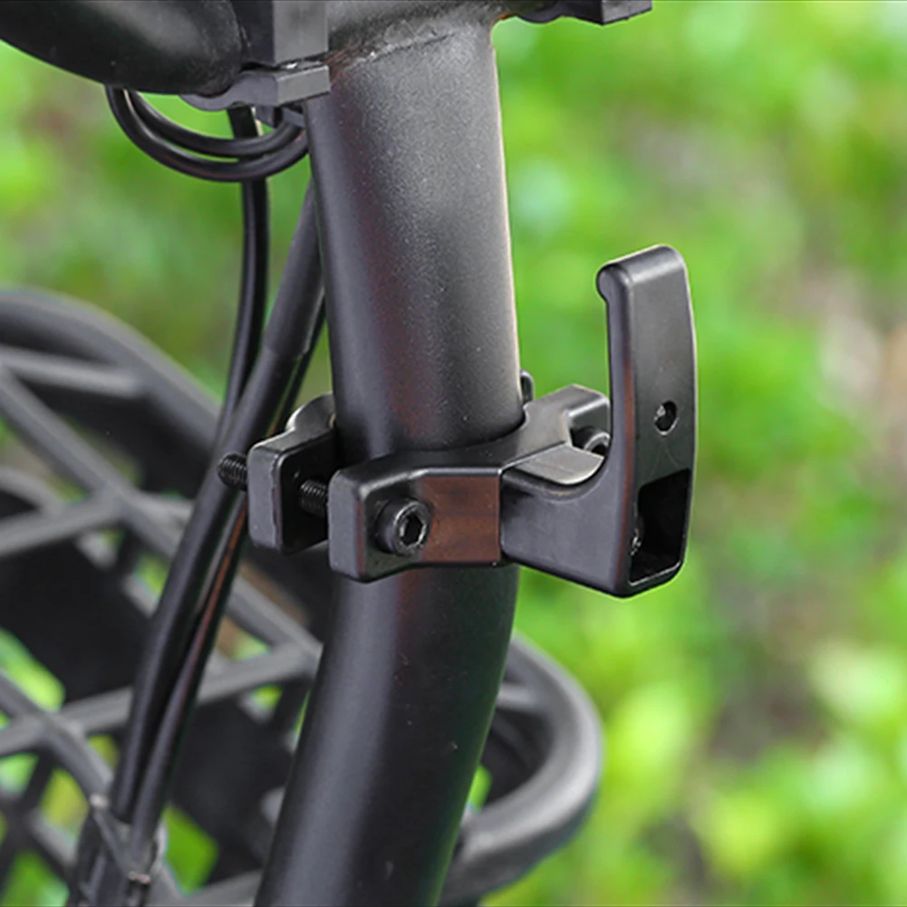 Ganci per Accessori Casco Moto - Cycling Commute Bag recensione e prezzo